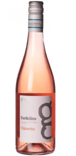 Gorgo Bardolino Chiaretto Rosato is de verfijnde rosévariant van de beroemde Bardolino-wijn, die dezelfde kenmerken en kwaliteiten weerspiegelt. Deze wijn is een ware verleiding met zijn mooie heldere, intens donkerroze kersenkleur en verleidelijke aroma's van jong rood fruit.