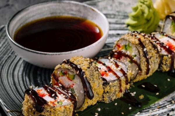 Sushi met sojasaus